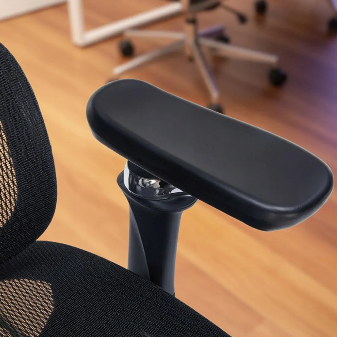 Ergonominė biuro kėdė Spacetronik Springo, pilka, su tinkleliu, reguliuojama
