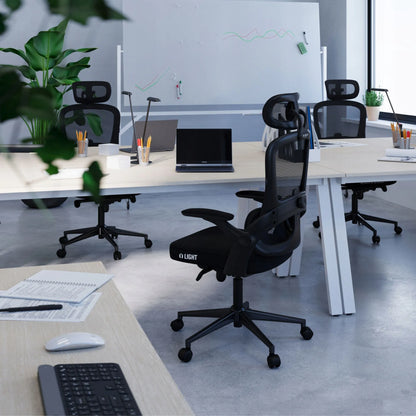 Ergonomiška biuro kėdė „Diablo Chairs V-Light“, juoda