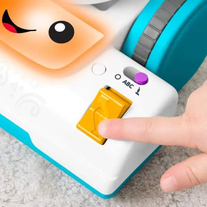 „Fisher-Price“ „Mokykis ir juokis!“ žaislinis dulkių siurblys mažyliams 2 viename