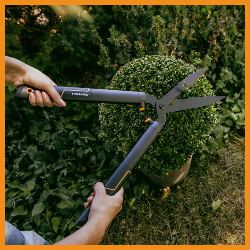 FISKARS SINGLESTEEP HS22 rankinės gyvatvorių žirklės krūmams karpyti