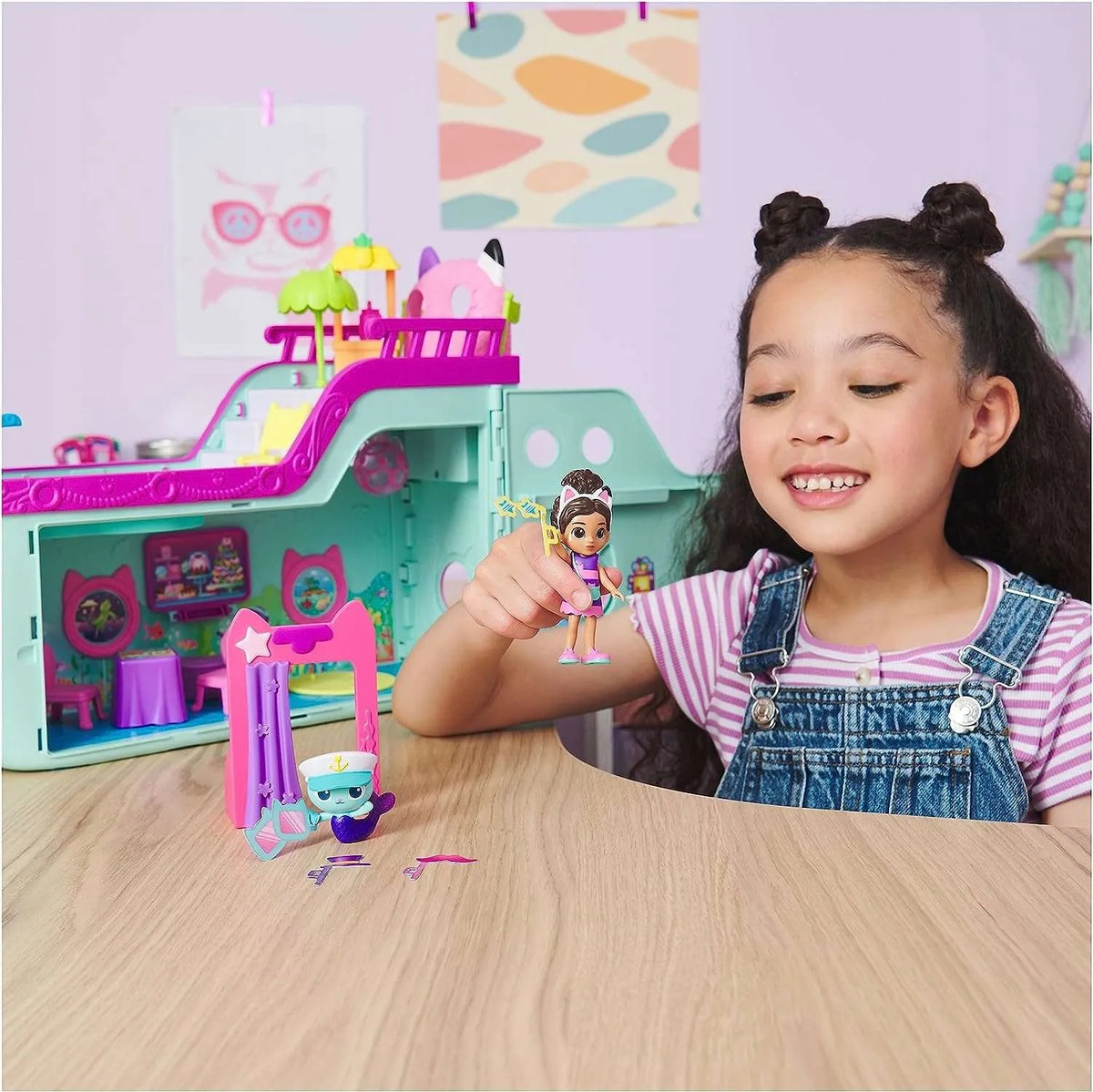 „Gabby’s Dollhouse“ interaktyvus laivas su baseinu, undinėlės katytė ir 2 figūrėlės