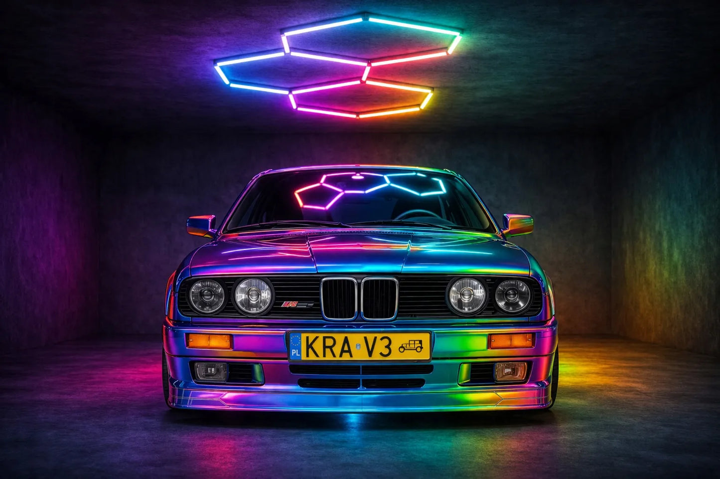 HEXAGON LED RGB šviestuvas, garažo, dirbtuvių ir namų apšvietimas 64W, korinis dizainas