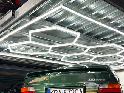 HEXAGON LED šviestuvas garažui, dirbtuvėms ir namams 6500K 750W 2906x5050mm