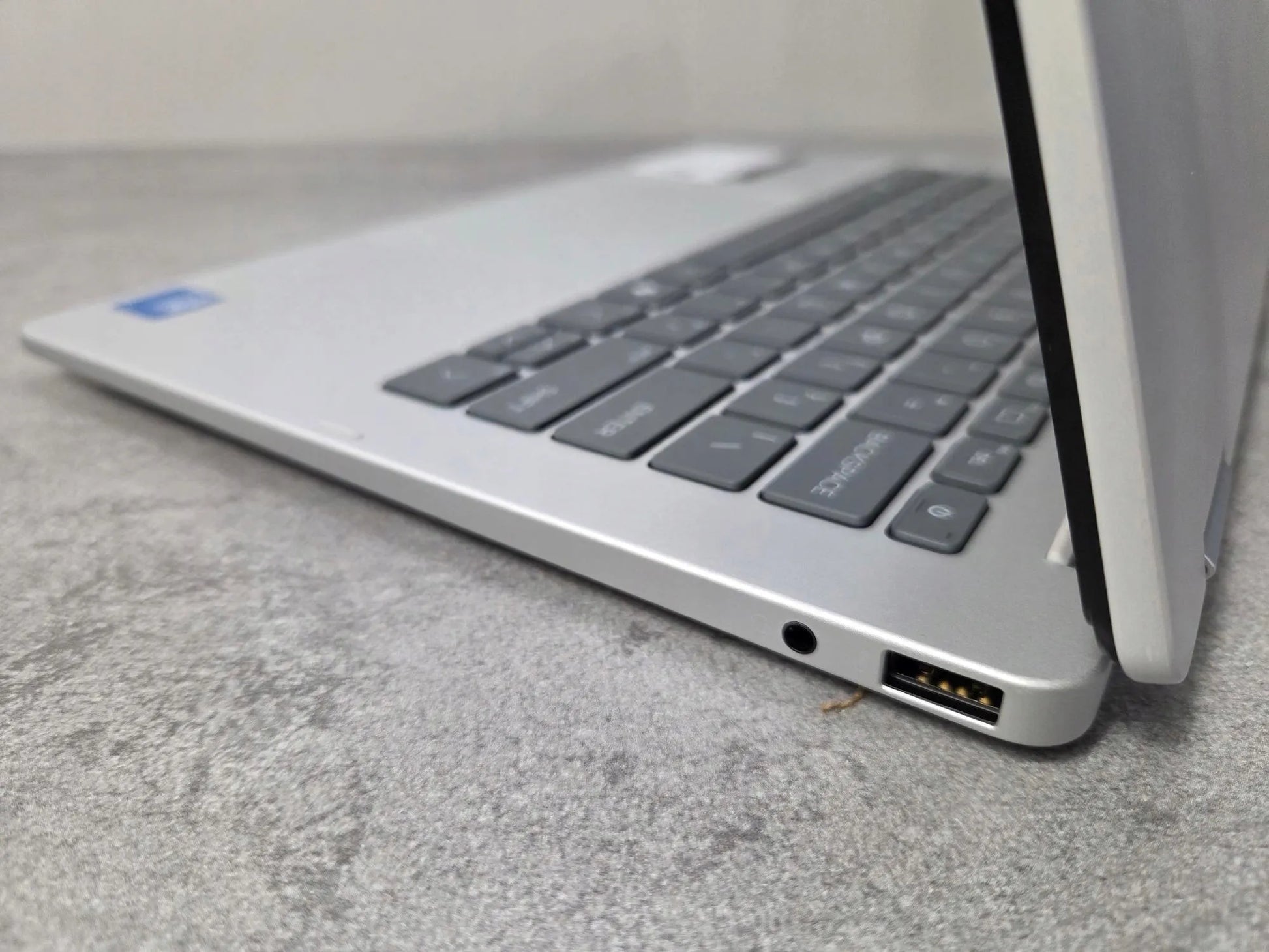HP OmniBook 5 Flip 14 2-in-1 nešiojamasis kompiuteris, Core 7 150U, 16GB, 512GB SSD, FHD, lietimui jautrus ekranas, Win11