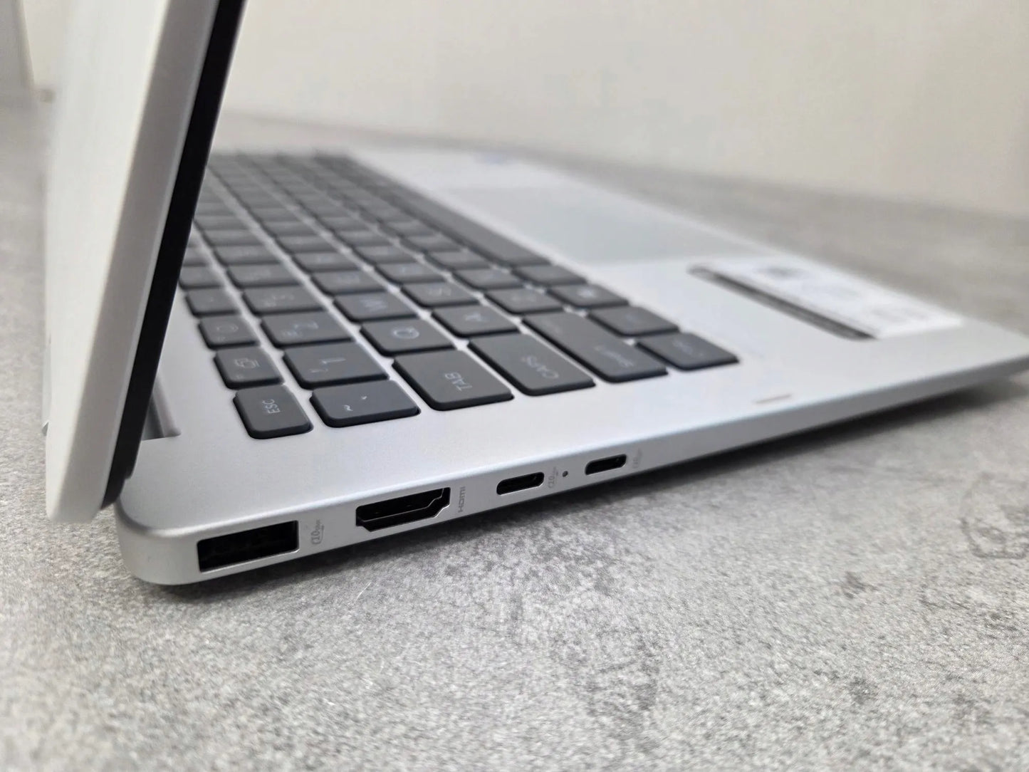 HP OmniBook 5 Flip 14 2-in-1 nešiojamasis kompiuteris, Core 7 150U, 16GB, 512GB SSD, FHD, lietimui jautrus ekranas, Win11