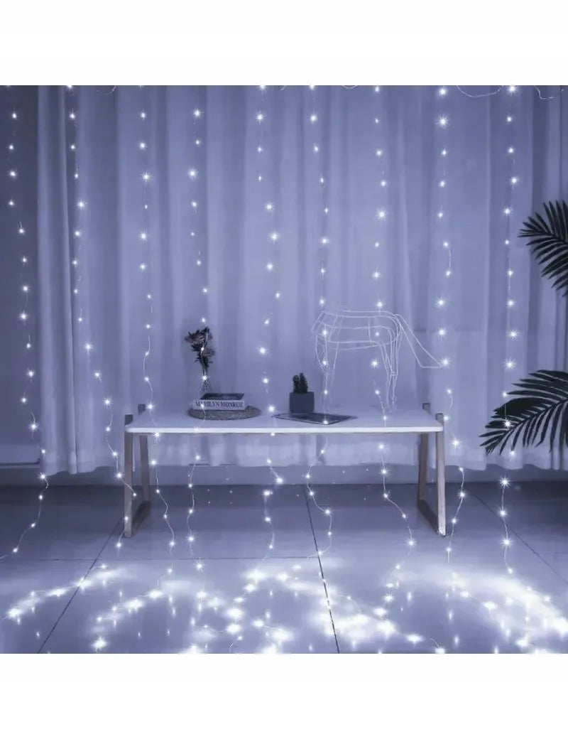 Ilga LED šviesos užuolaida, 300 LED, šaltai balta, kalėdinė dekoracija