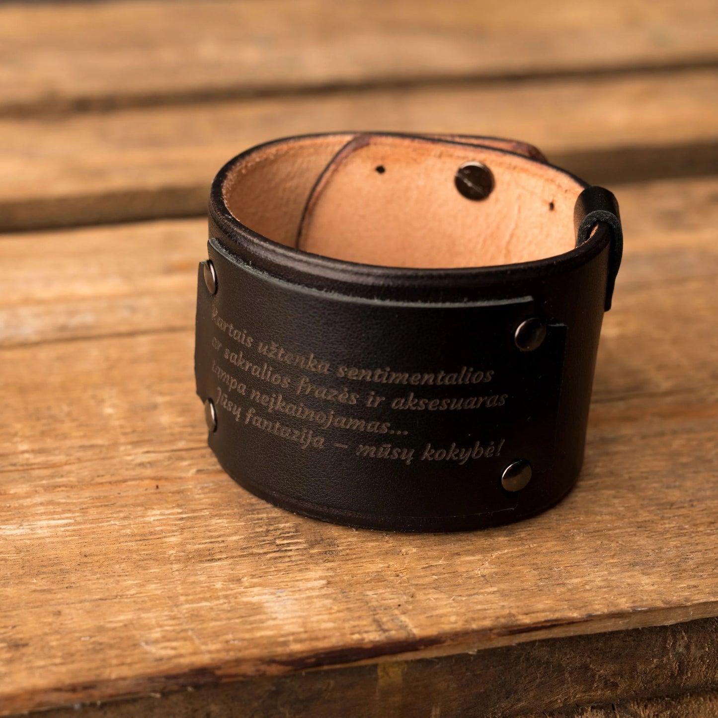 Odinė apyrankė Universe | Juodos spalvos - personalizuota dovana