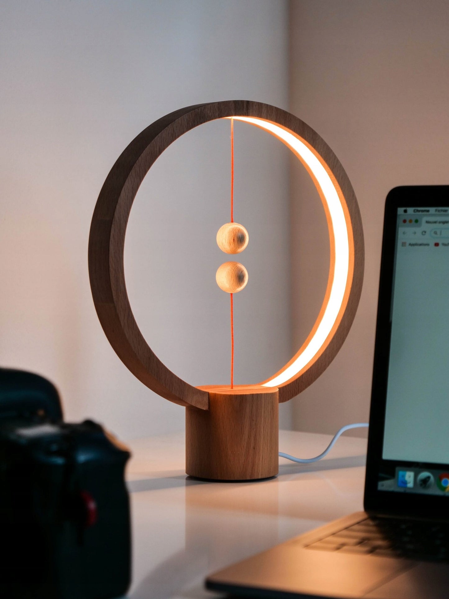 Levituojanti Heng Balance LED Lempa - Apvalus Jungiklis