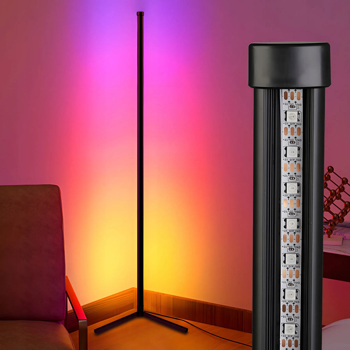 Kampinė pastatoma RGB LED grindų lempa RETOO su nuotolinio valdymo pulteliu, programėle ir muzikos jutikliu, 140 cm