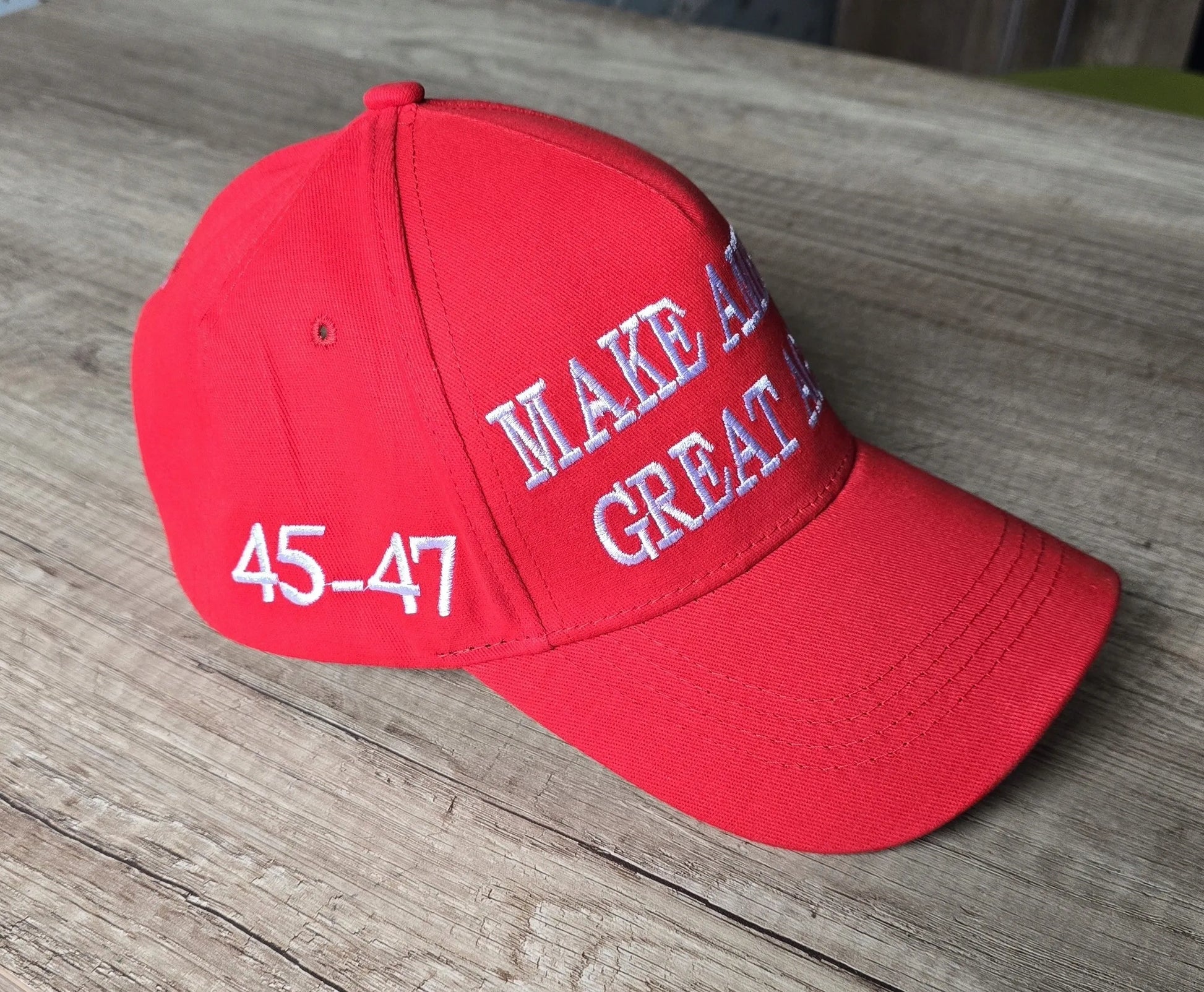 Kepurė su snapeliu MAKE AMERICA GREAT AGAIN Donald Trump MAGA
