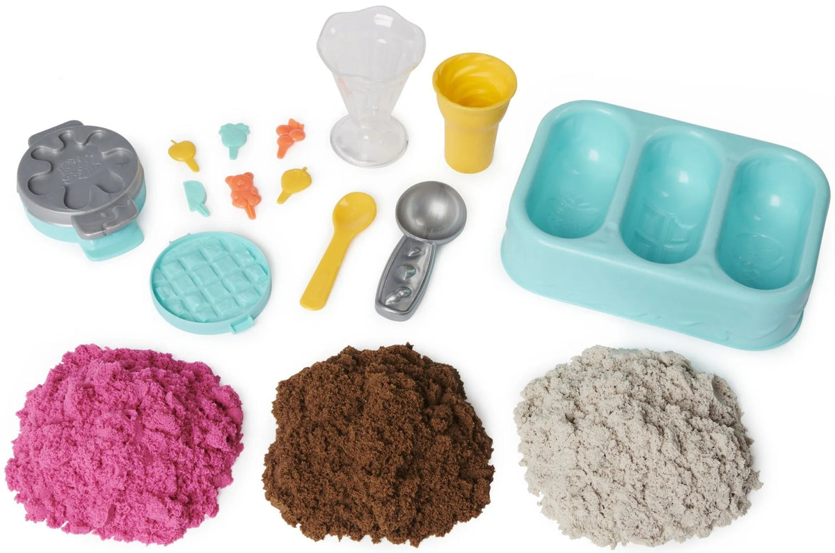 Kinetic Sand ledų gardumynų ledainė – kvapnus kinetinis smėlis, 3 spalvos