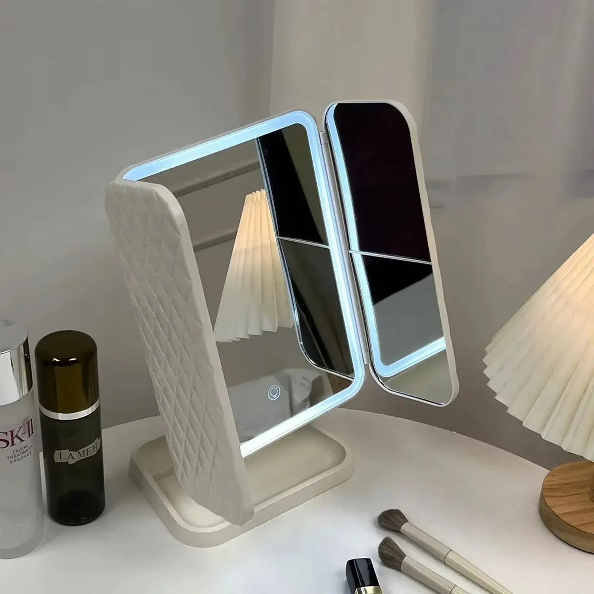 Kosmetinis veidrodis su LED apšvietimu, makiažo veidrodis su didinimo funkcija