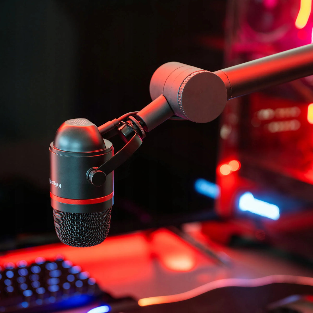 „Kruger&Matz Warrior GV-200“ USB žaidimų ir transliacijų mikrofonas