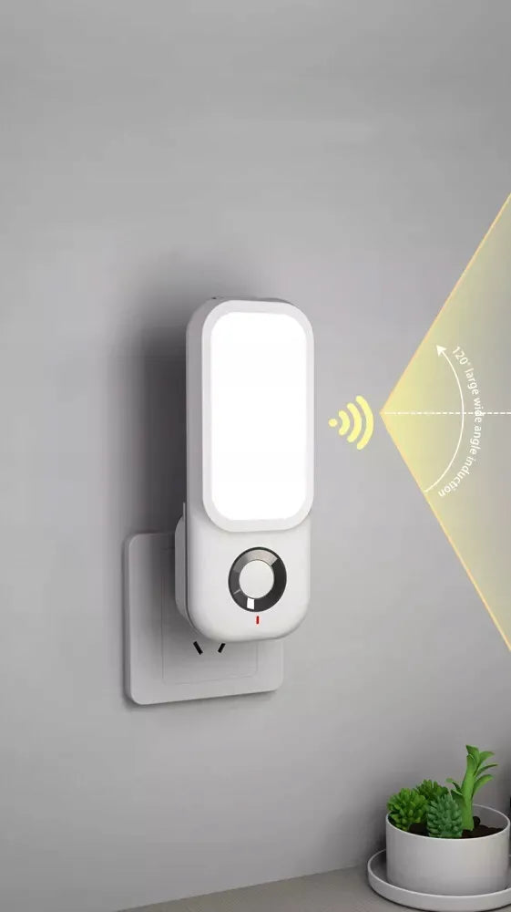 LED Naktinė Lempa į Lizdą su Judesio ir Šviesos Jutikliu