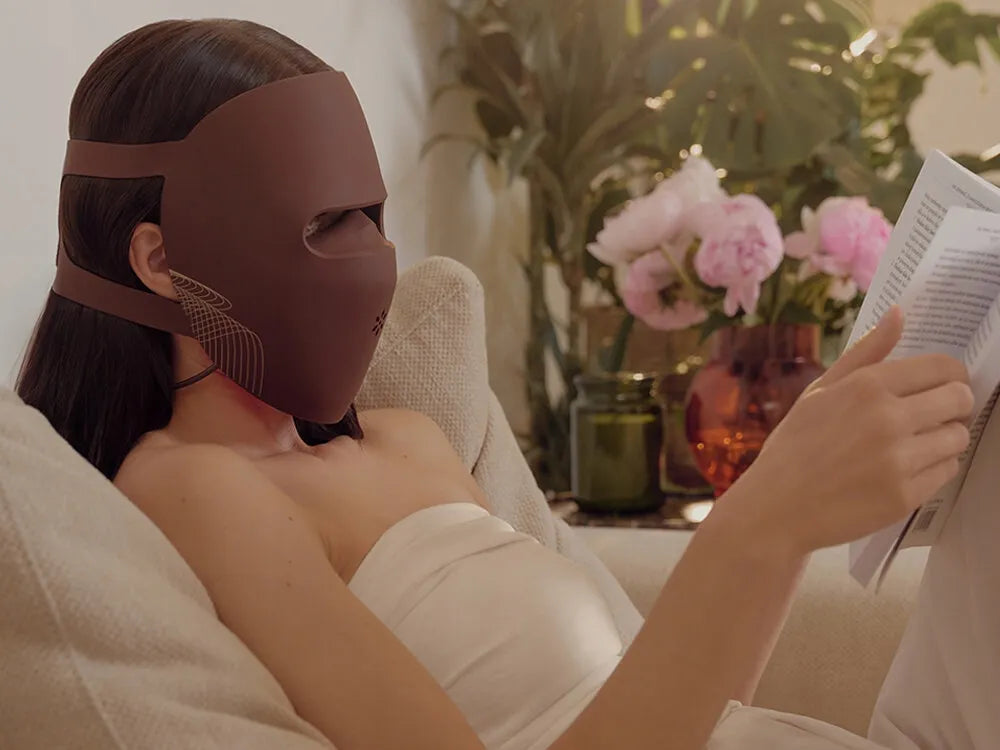 LED šviesos terapijos veido ir kaklo kaukė Skin Ritual (ruda)