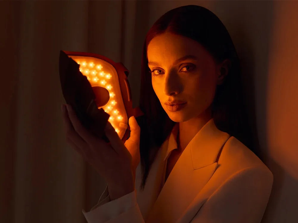 LED šviesos terapijos veido ir kaklo kaukė Skin Ritual (ruda)