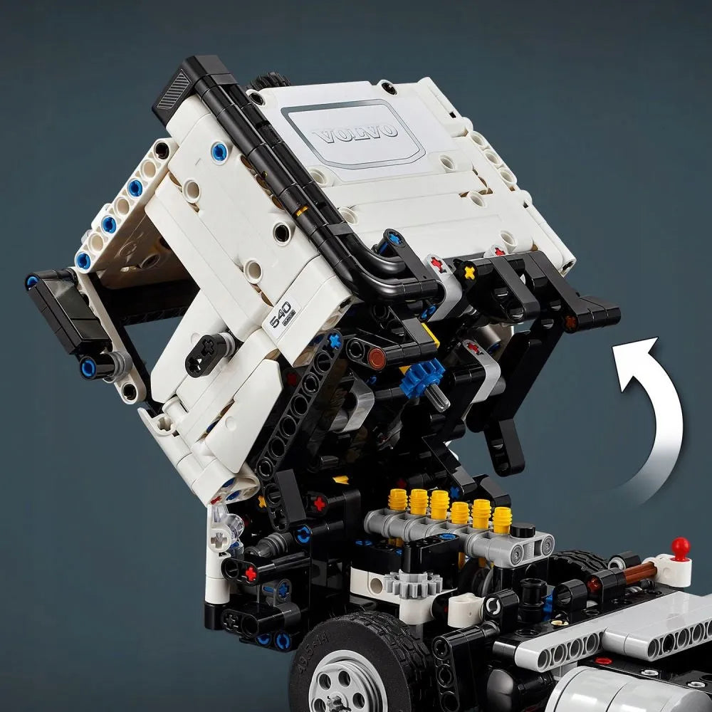 LEGO 42175 TECHNIC Volvo FMX sunkvežimis ir EC230 elektrinis ekskavatorius