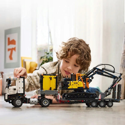 LEGO 42175 TECHNIC Volvo FMX sunkvežimis ir EC230 elektrinis ekskavatorius