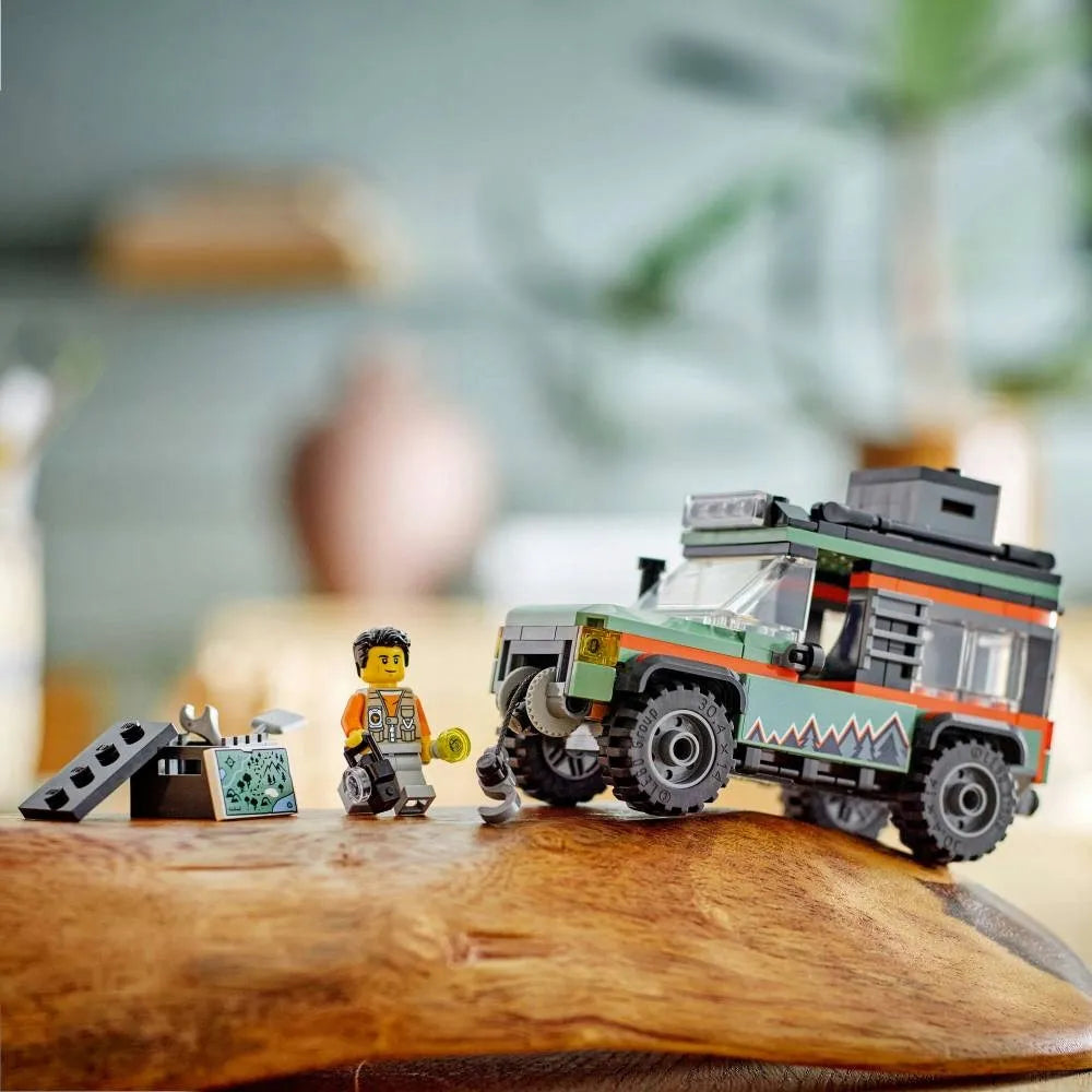 LEGO City 60447 Kalnų visureigis 4x4