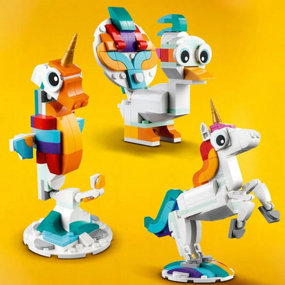 LEGO CREATOR Maginis vienaragis 3 viename 31140