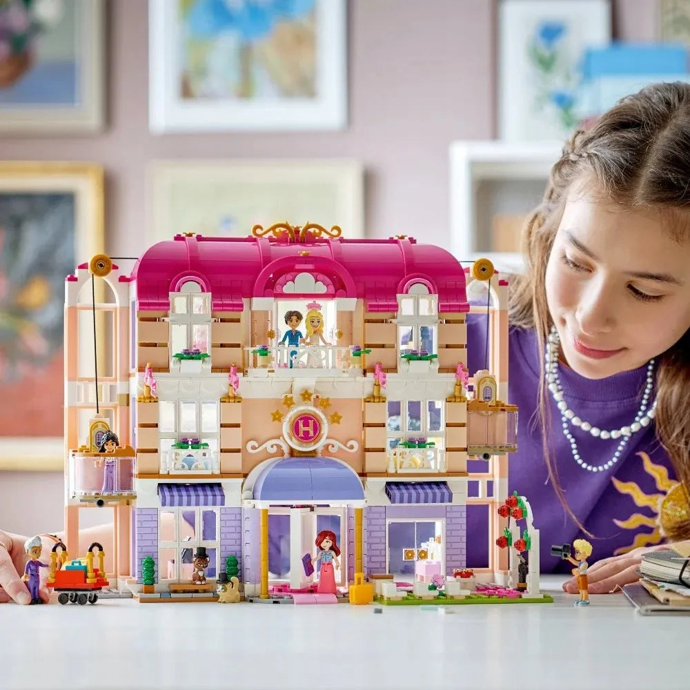 LEGO FRIENDS Heartleiko miesto didysis viešbutis 42704