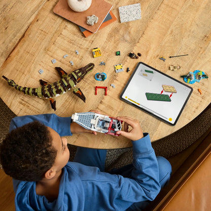 LEGO Jurassic World misija laivu ir mozazauro modelis 76974