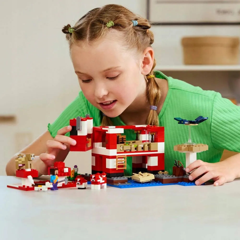LEGO Minecraft 21270 Grybinių karvių namas