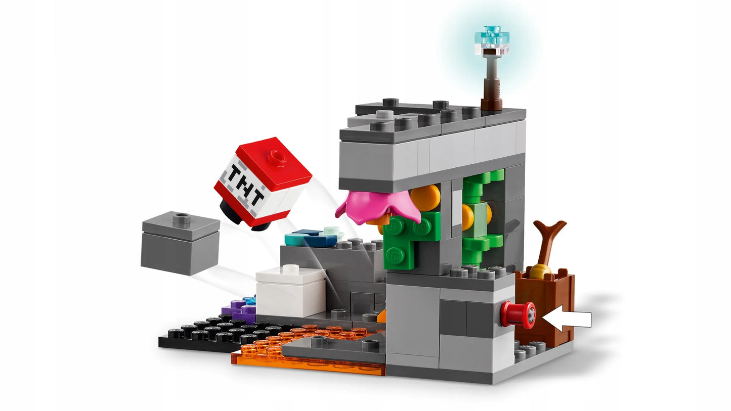 LEGO Minecraft Susitikimas su sargybiniu 21274 rinkinys vaikams nuo 7 metų