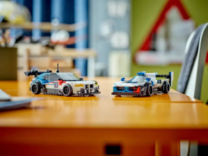 LEGO Speed Champions BMW M4 GT3 ir BMW M Hybrid V8 lenktyniniai automobiliai 76922