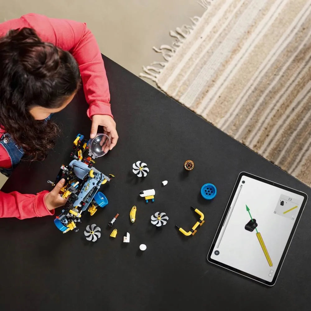 LEGO Technic 42201 Giliųjų vandenų tyrimų povandeninis laivas
