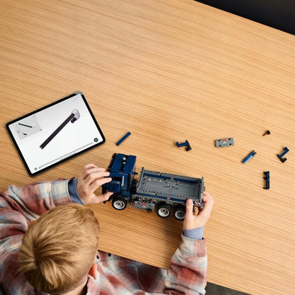 LEGO Technic savivartis su pakeliama kėbulo dalimi 42203