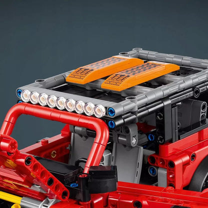 LEGO Technic visureigis Ford Bronco 42213