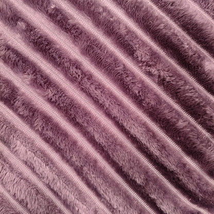 „Łóżkoholicy“ „Nuvio“ reljefinių juostų mikropluošto pledas-lovatiesė, 200 × 220 cm, purpurinis