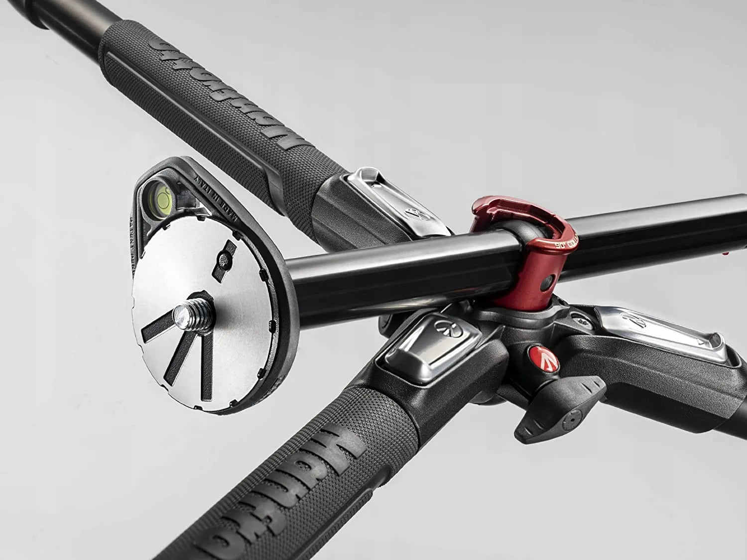 Manfrotto 055XPRO3 aliumininis trikojis, 3 sekcijų