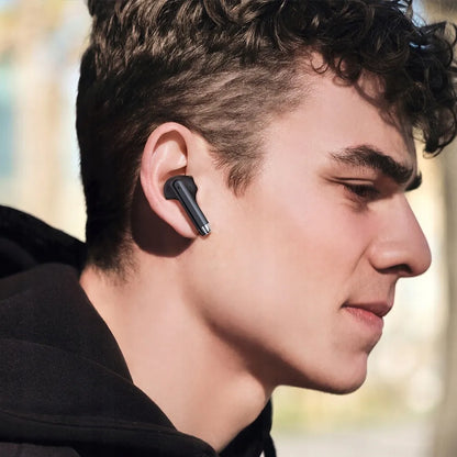 „Mcdodo Dynamic“ belaidės įkišamosios „Bluetooth“ ausinės su mikrofonu, įkrovimo dėklu ir dirželiu