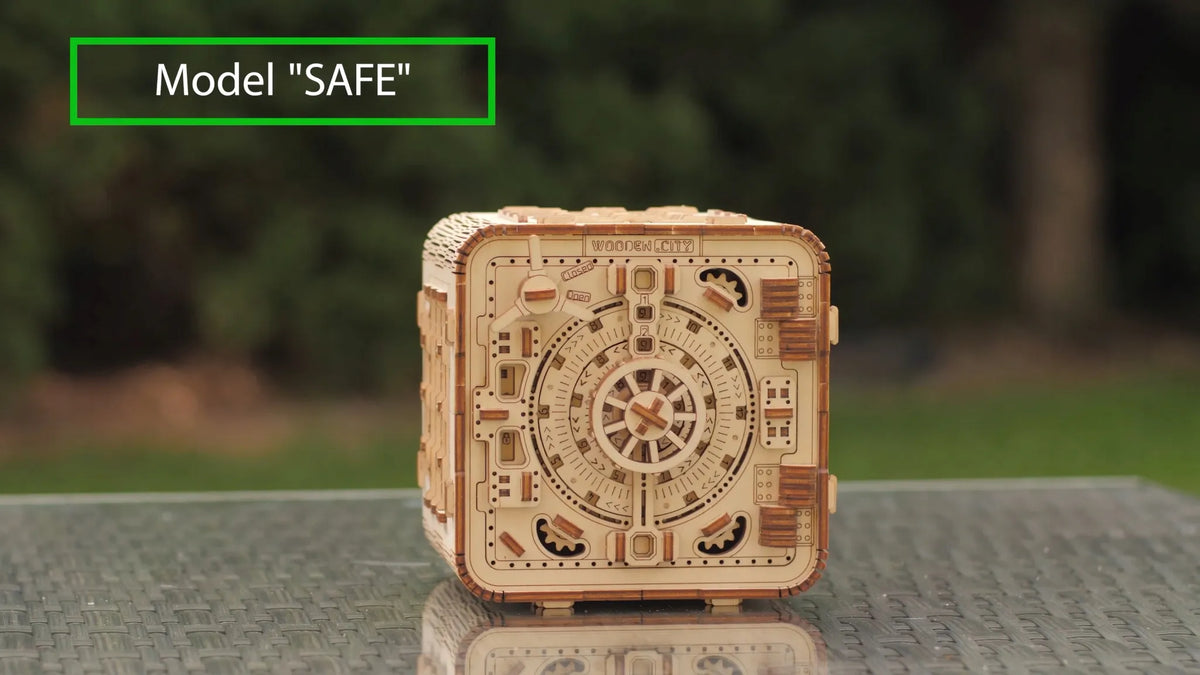Medinė 3D dėlionė – seifo ir taupyklės modelis su PIN kodu Wooden.City