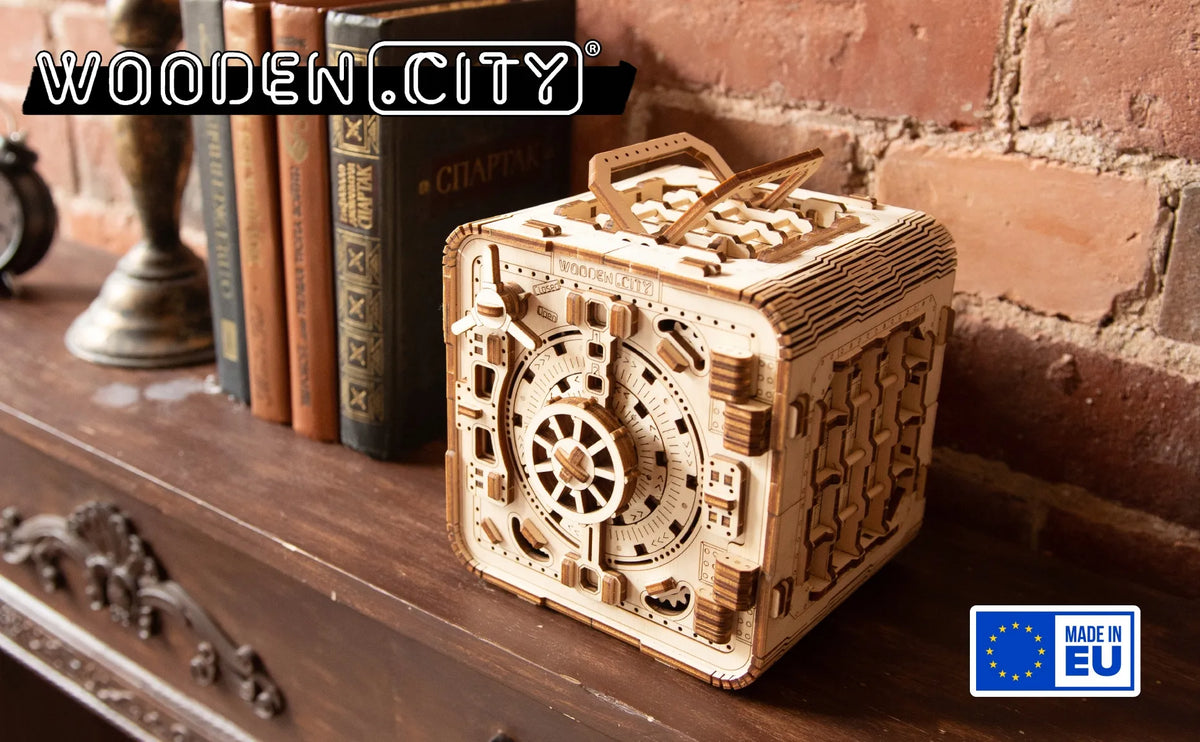 Medinė 3D dėlionė – seifo ir taupyklės modelis su PIN kodu Wooden.City