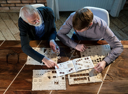 Medinis steampunk stiliaus sieninis laikrodis Wooden.City, 3D dėlionė