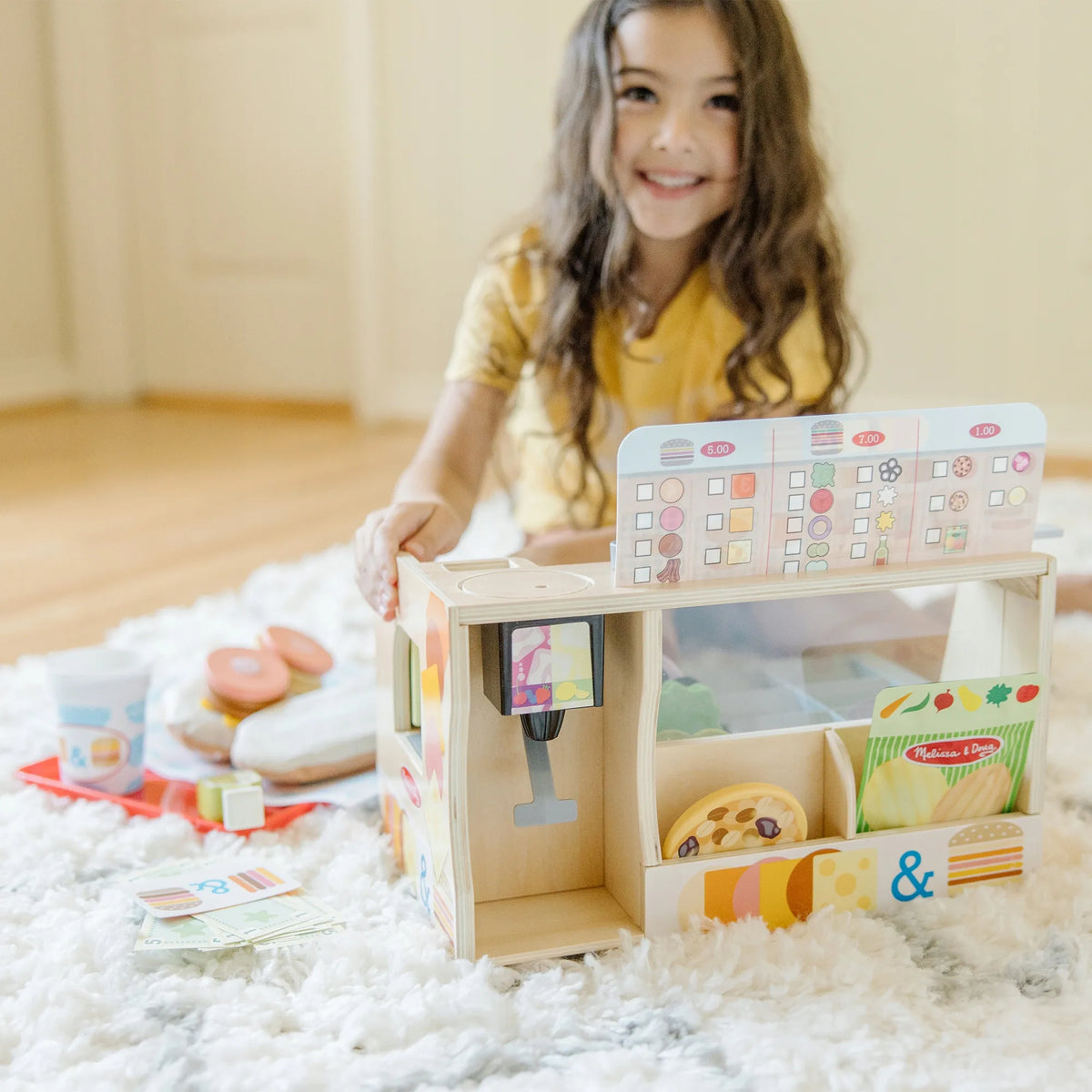 Medinis sumuštinių baras „Melissa & Doug“ – vaikų virtuvės ir restorano žaidimų rinkinys, 56 dalių