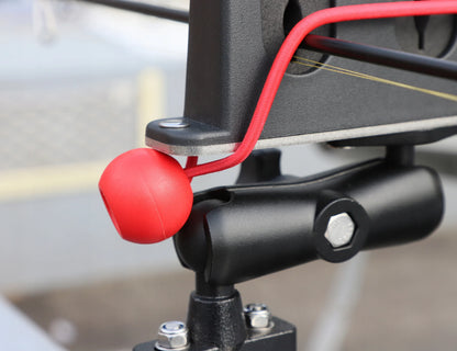 Meškerių laikikliai su „Q-ERGO“ tvirtinimo prie turėklų komplektu valtyms ir pontonams