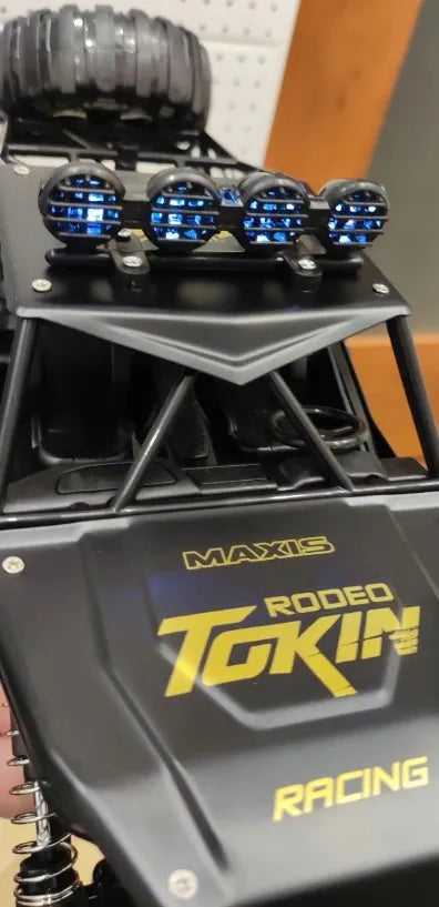 Metalinis nuotoliniu būdu valdomas RC automobilis 1:12, 4x4 visureigis su pultu XXL