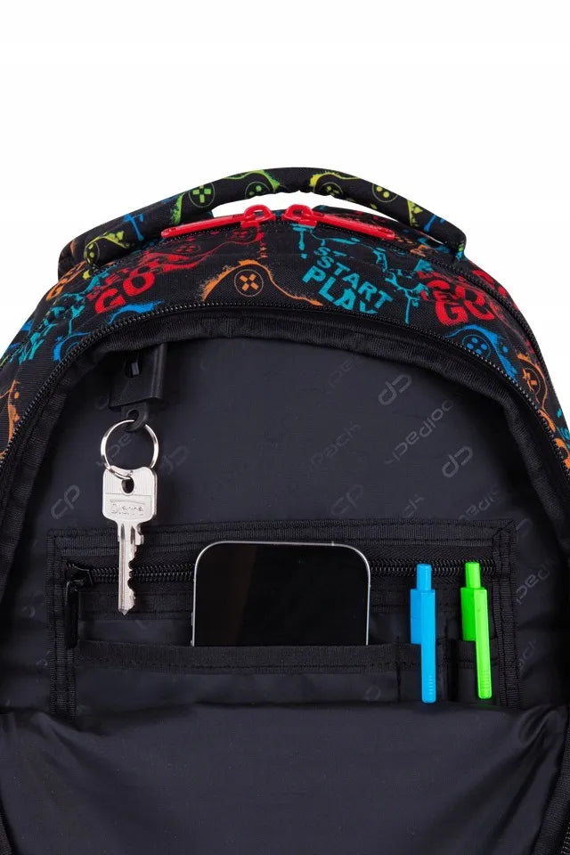 Mokyklinė kuprinė COOLPACK, skirta 1–3 klasių moksleiviams, su širdelių raštu