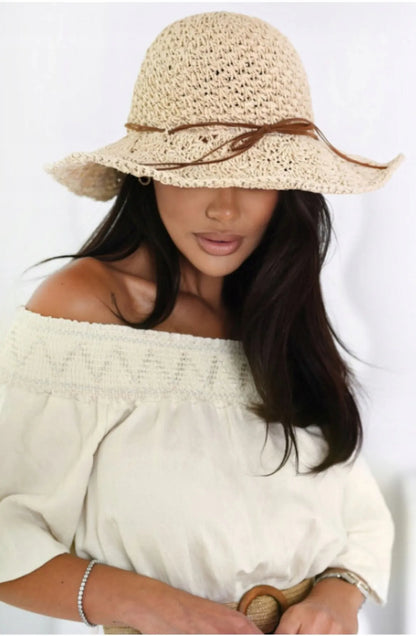 Moteriška šiaudinė bucket hat stiliaus kepurė, ažūrinė, vasarinė, paplūdimio, smėlio spalvos 2938