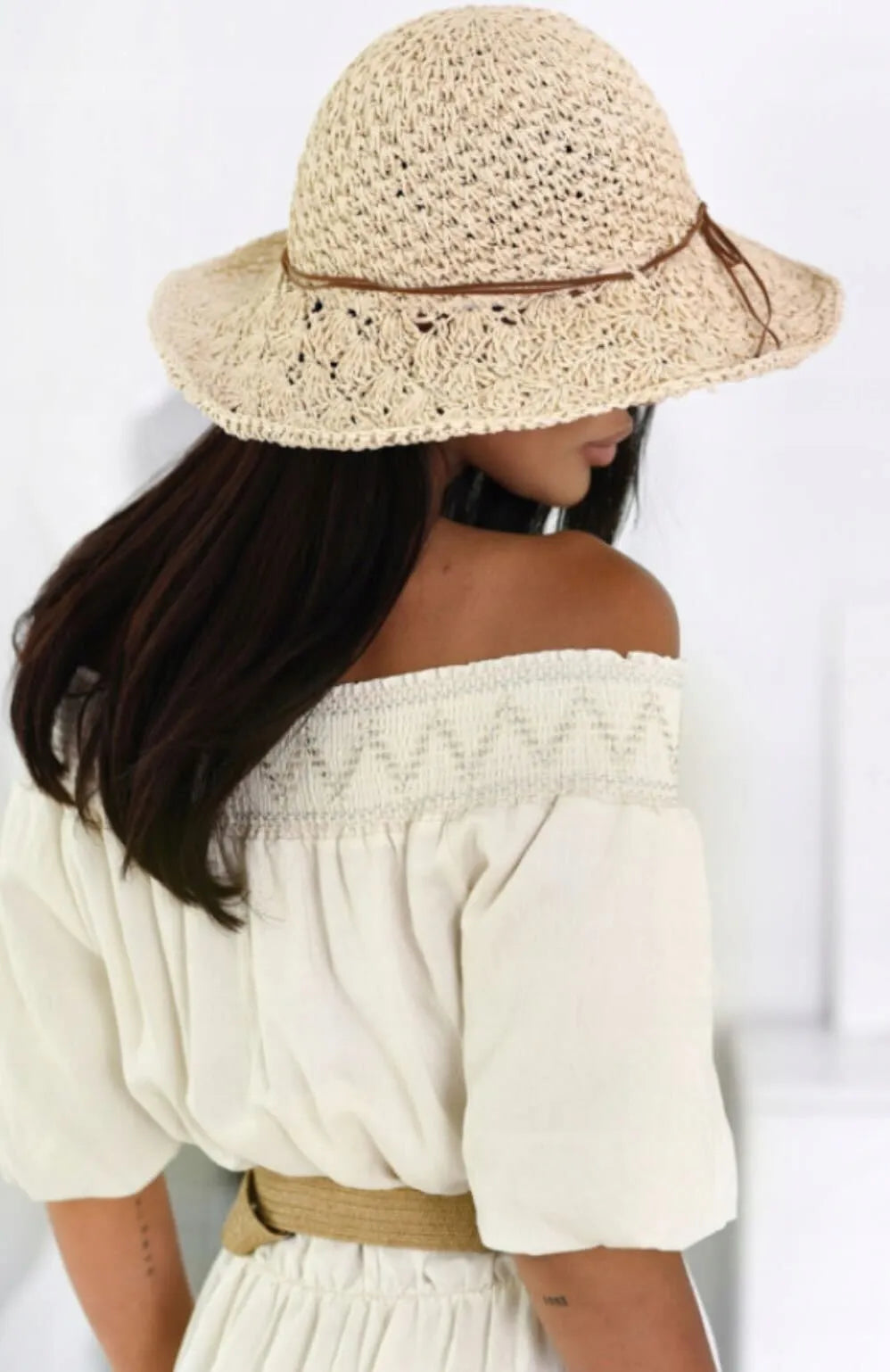 Moteriška šiaudinė bucket hat stiliaus kepurė, ažūrinė, vasarinė, paplūdimio, smėlio spalvos 2938