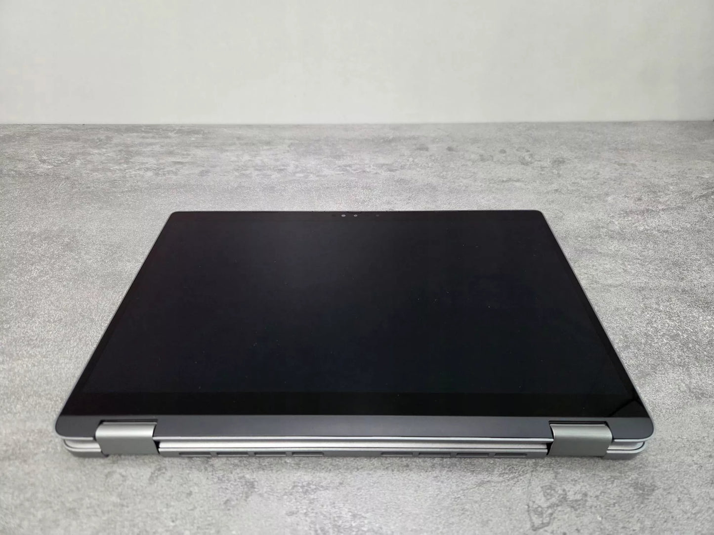 Nešiojamas kompiuteris Dell Latitude 13 5350 2-in-1 – Intel Ultra 5 135U, 32 GB RAM, 512 GB SSD, 13″ FHD, 360°