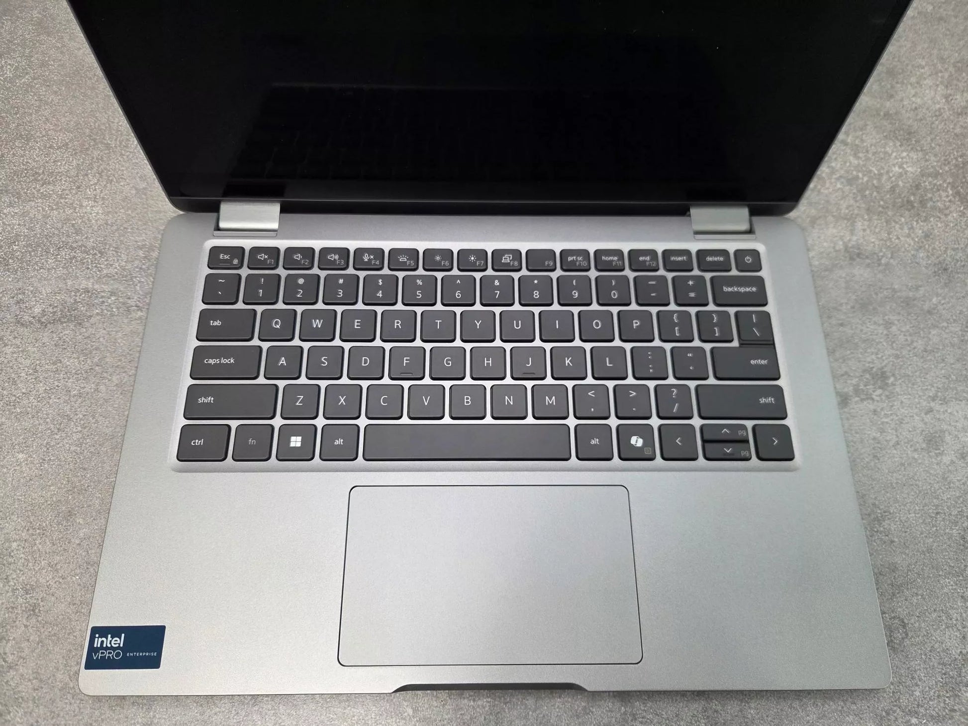 Nešiojamas kompiuteris Dell Latitude 13 5350 2-in-1 – Intel Ultra 5 135U, 32 GB RAM, 512 GB SSD, 13″ FHD, 360°