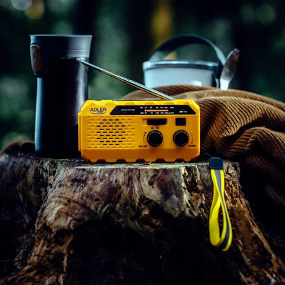 Nešiojamas radijas su alkūne, saulės energija, dynamo, žibintuvėliu ir powerbank funkcija