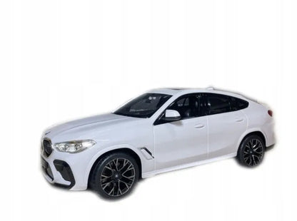 Nuotoliniu būdu valdomas automobilis RC „Rastar“ BMW X6 M su LED žibintais, baltas