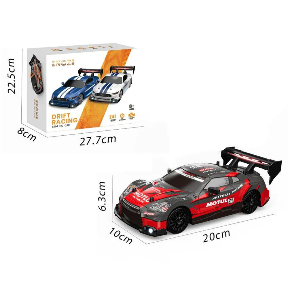 Nuotoliniu būdu valdomas RC driftinis automobilis, 4x4, su ratais ir kūgeliais, iki 30 km/val.