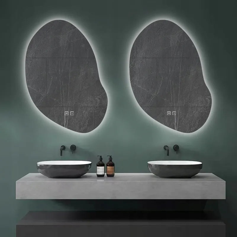 Ovalus vonios veidrodis su LED apšvietimu 60x80 cm, asimetriškas, su apsauga nuo rasojimo